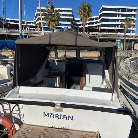 Nice Boat To Sleep In Barcelona Sant Adria de Besos Εξωτερικό φωτογραφία