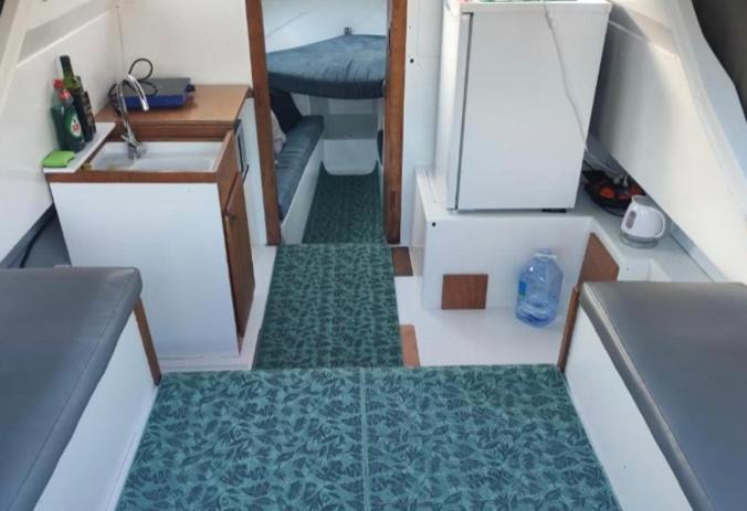 Nice Boat To Sleep In Barcelona Sant Adria de Besos Εξωτερικό φωτογραφία